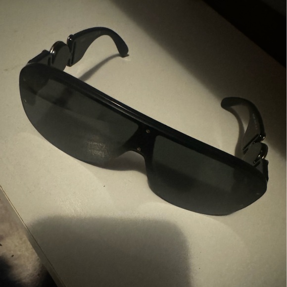 Versace Black Men’s Designer Aviator VE 4391 Medusa Sunglasses - Picture 4 of 10